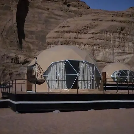 Hotel Hasan Zawaideh Luxury Camp 2 Wadi Rum Exterior foto