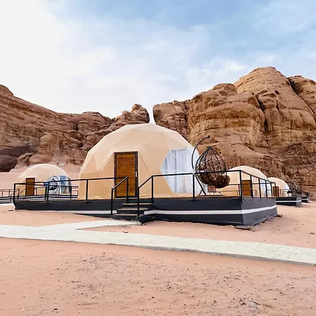 Hotel Hasan Zawaideh Luxury Camp 2 Wadi Rum Exterior foto