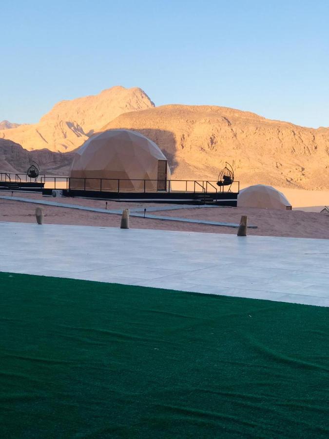 Hasan Zawaideh Luxury Camp 2 Luxury tent Wadi Rum