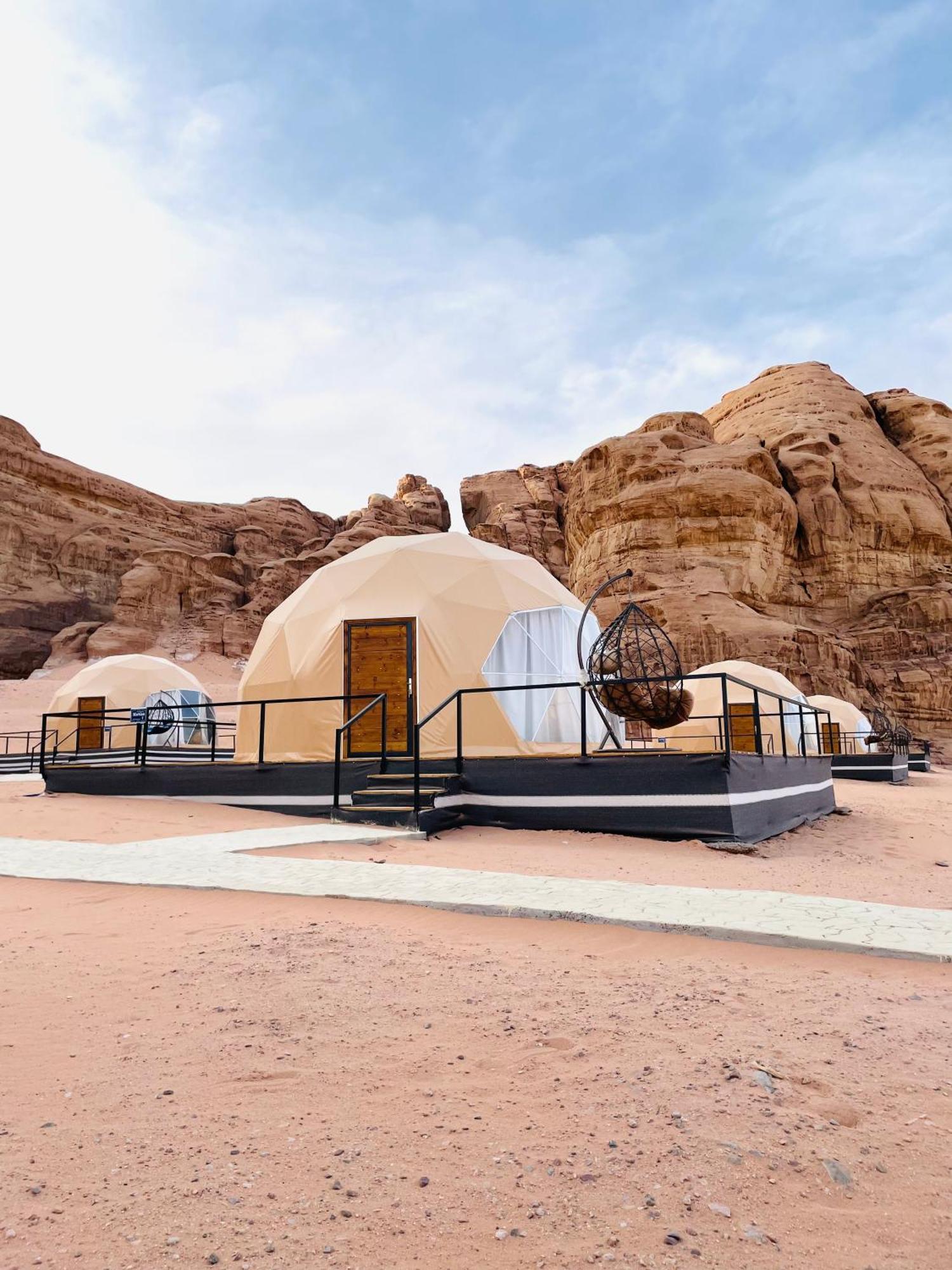 Hasan Zawaideh Luxury Camp 2 Luxury tent Wadi Rum